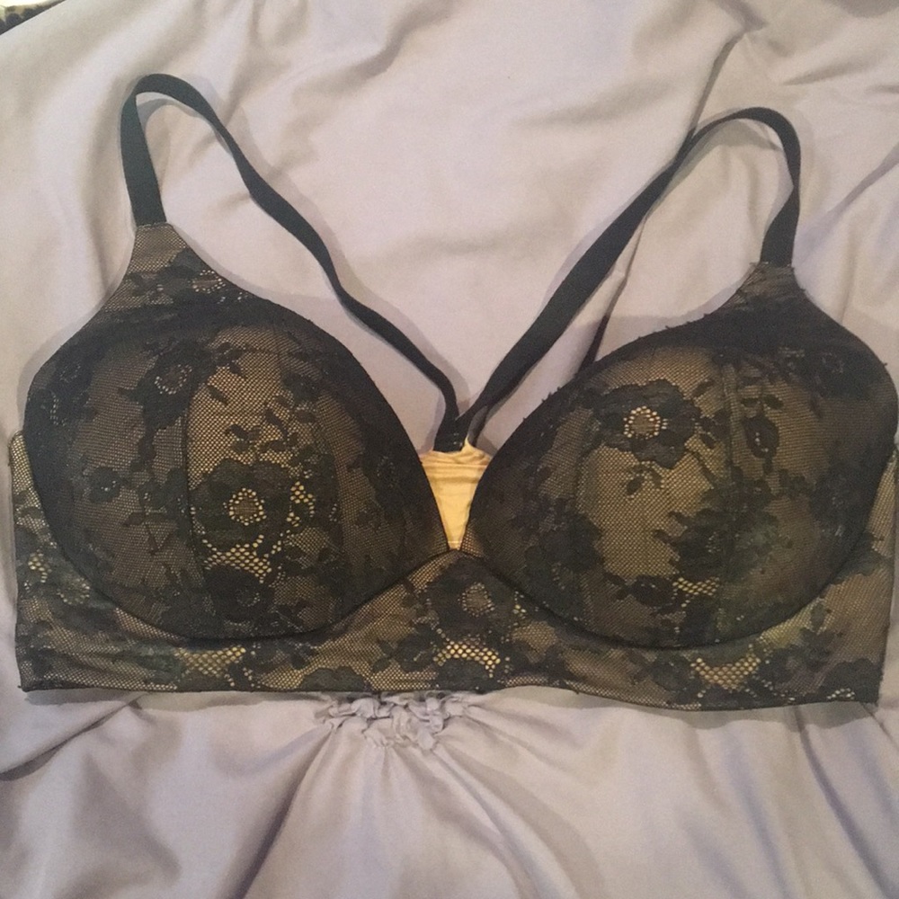SOLD! Victoria’s Secret BBV Unlined